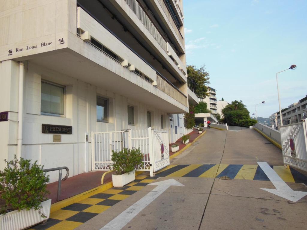 2, 3 And 4 Bedroom Sea View Forville Apartments 5 Mins From The Palais Cannes Oda fotoğraf