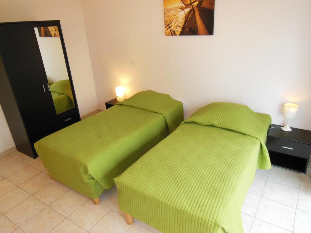 2, 3 And 4 Bedroom Sea View Forville Apartments 5 Mins From The Palais Cannes Oda fotoğraf