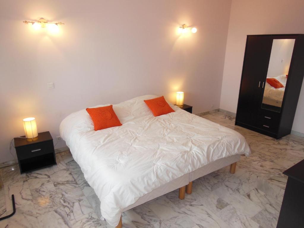 2, 3 And 4 Bedroom Sea View Forville Apartments 5 Mins From The Palais Cannes Oda fotoğraf